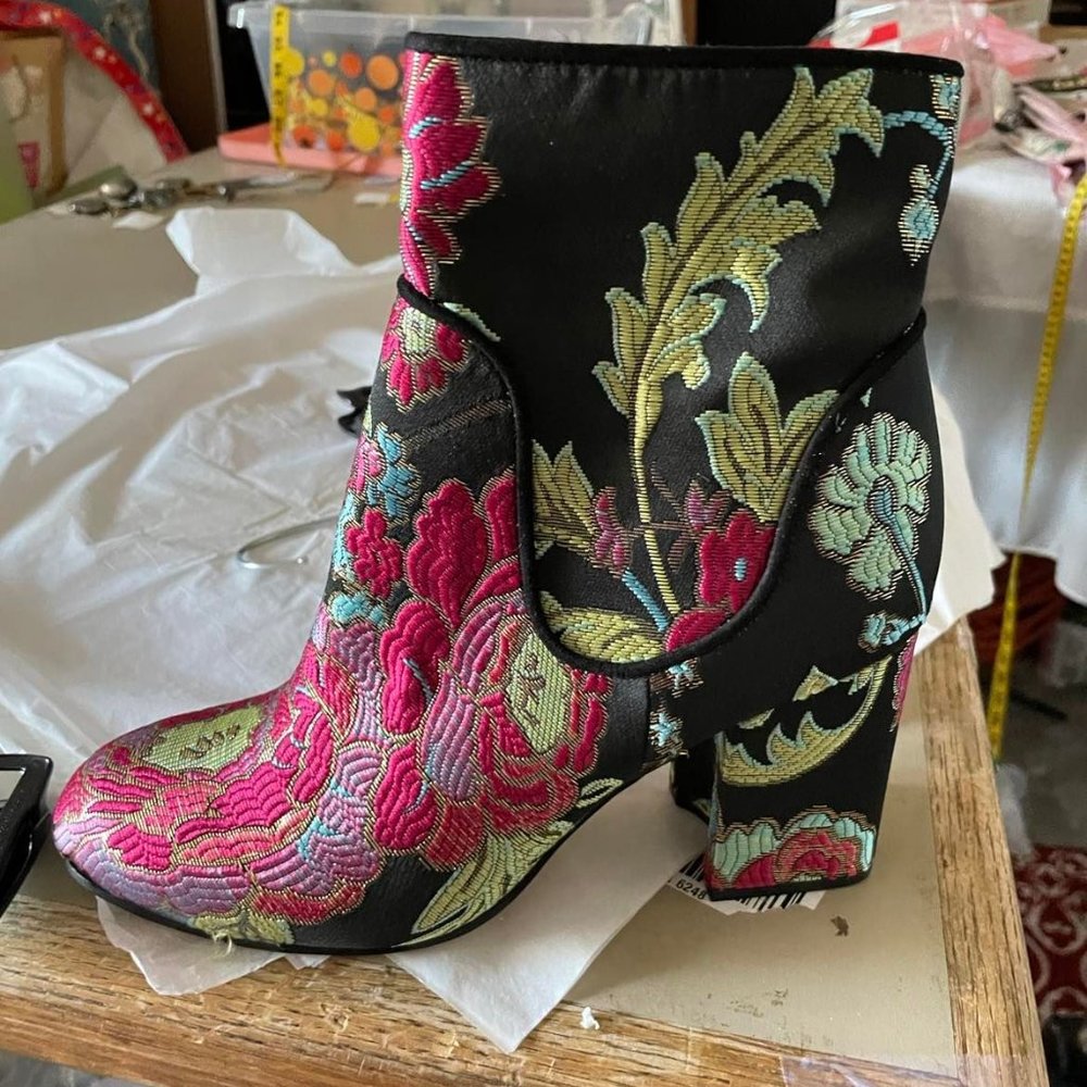 Mac Fisher Silk Embroidered Boots, Size 8M